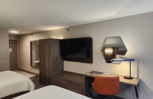 Crawfordsville Hotel | Holiday Inn Express Hotel & Suites Crawfordsville by IHG