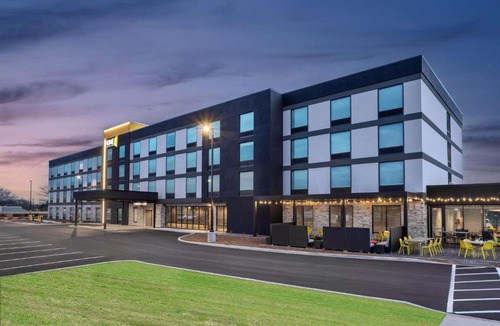Pike Hotel | Home2 Suites By Hilton Indianapolis North At Intech Park