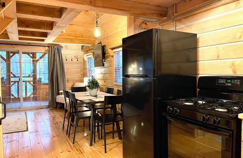 Shipshewana Apartment | Hot Tub Log Cabin | Shipshewana | Outdoor Living |