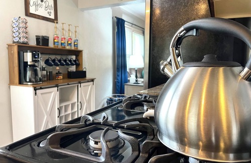 Saint Marys  Saint Joseph County House | Hot Tub | Outdoor Living | Game Room | Coffee Bar