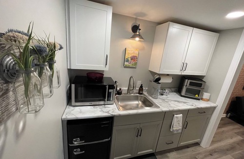 Clermont Apartment | Indy Oasis