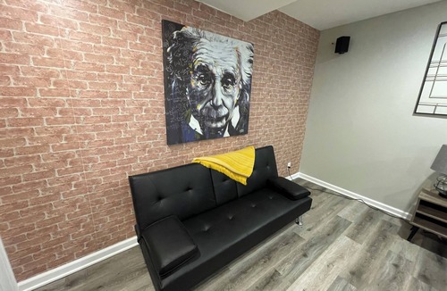 Clermont Apartment | Indy Oasis