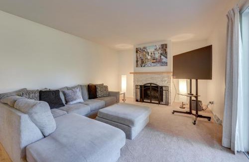 Jackson House | Jackson Home w/Fire Pit: Near Parks & Downtown!