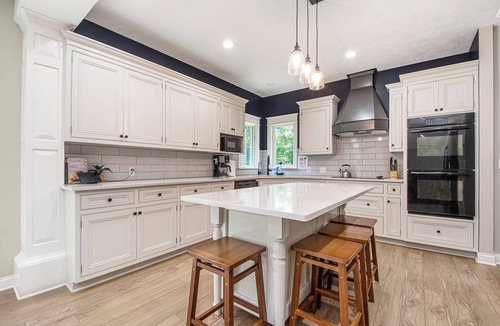 Grandville House | Jackson Woods: Explore Michigan This Summer from a Luxe Base