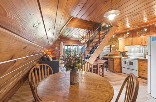 Stevensville Ski Chalet | Juniper Presents: Chalet #68 Nr Beach, Play Area & Amenities