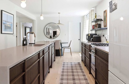 Michiana House | Juniper Presents: Hot Tub, Fire Pit & Two Decks - Beach 300 Yards!