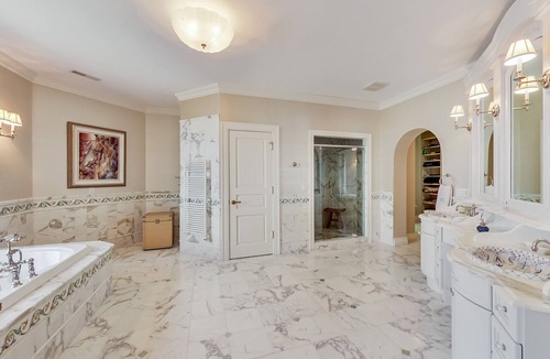 Covert House | Juniper Presents: Stunning Lakefront Home-Private Beach, Pool + Endless Views