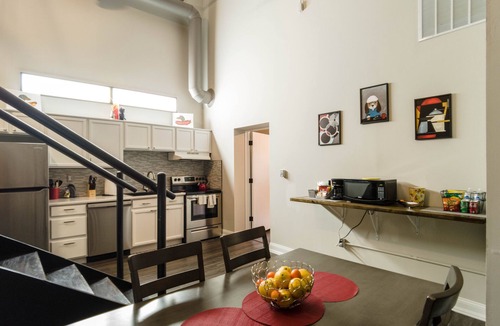 Lafayette Condo | King Sized - Heart of Downtown Lafayette