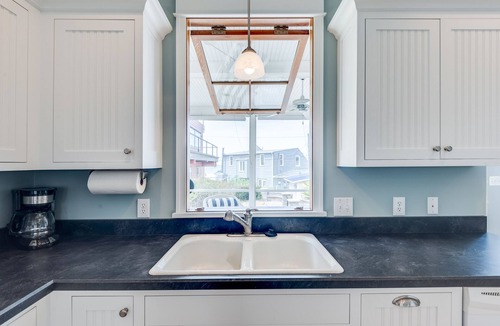 South Haven House | Lake Views, Hot Tub, Fire Pit & Private Yard on North Beach!