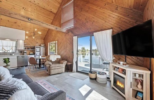 Leesburg Cabin | Lakefront~Cozy A Frame~Kayaks~Grill+Traeger