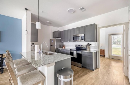 McCordsville Apartment | Landing | Amazing 1BD, Clubhouse, Gym