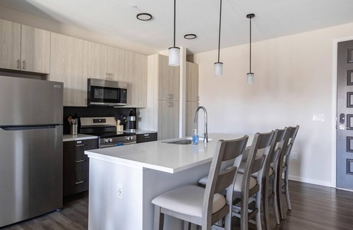 Near Northside Apartment | Landing | Beautiful 1BD, Gym, Pool