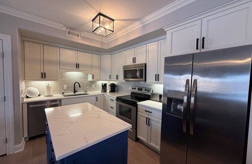 New Buffalo Condo | Large 3 BR w/two pools, parking - near everything