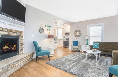South Haven House | Location, Design, Indoor/Outdoor space, close to town and beach!