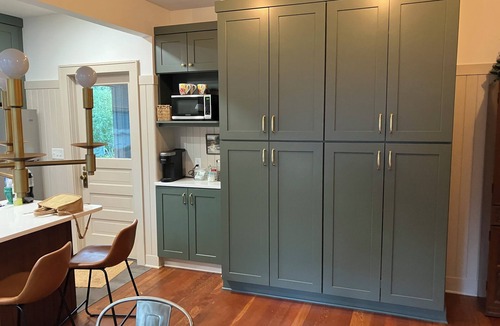 Holland Historic District House | Location, Location, Location! Holland Historic District Charmer!