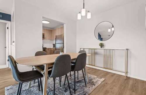 Bryant Pattengill West Apartment | Luxury 2BD | DT Ann Arbor | 3 Beds | Free Parking