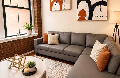Wholesale District Apartment | Luxury Downtown 2bd 2ba Condo- Walk to Gainbridge Fieldhouse & Lucas Oil Stadium