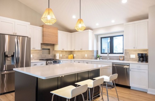 Hudsonville House | Luxury Monthly Furnished Home