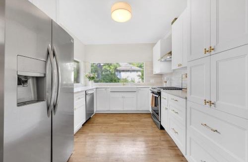 Meridian-Kessler House | MidTown Cozy Cottage