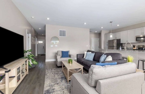 Grandville Condo | Modern 2BR & 2BA Condo with Garage & Patio