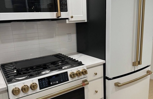 Granger House | Modern 4-bedroom house close to restaurants - 10 minutes from Notre Dame Stadium