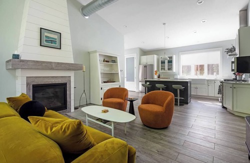 Fennville House | Modern Design in Nature | Luxe Escape