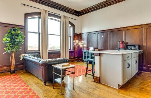 Crawfordsville Apartment | Modern Elegance: Timeless Crawfordsville Studio!
