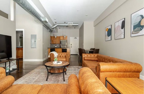 Wholesale District Apartment | Modern Luxury 1BR Downtown Indianapolis Near Convention Center