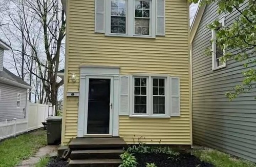 Richmond House | Modern meets Victorian house in the fantastic Historic District of Richmond.