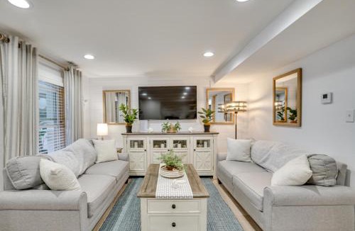 Northwest House | Montpelier Lake House w/Deck, Dock & Fireplace!
