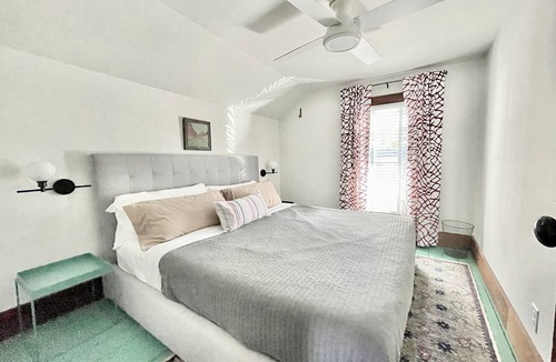 Three Oaks House | New! Downtown Three Oaks -15min to Beach! Lively Modern Family-Friendly +Cabin