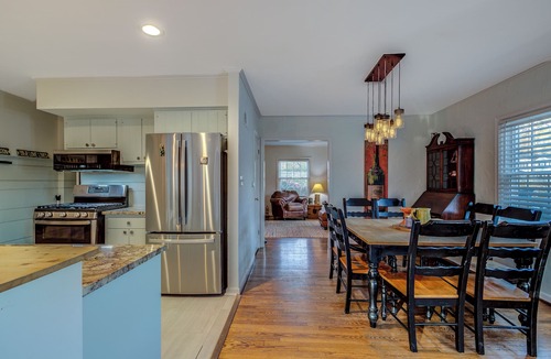 Indianapolis House | Peaceful Getaway Scenic Park & River Views in the heart of Broad Ripple Village!