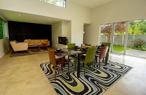 La Porte House | Pet friendly, Modern, Unique - Near Orchards & Lakes