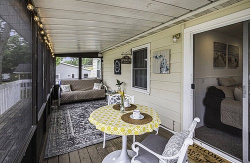 Smyrna House | Pine Lake Cottage Cedar Springs, MI