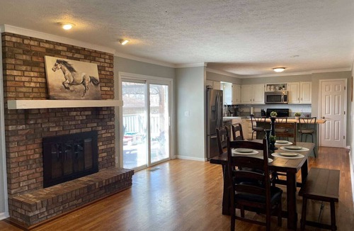 Kenton House | POOL house with FENCED Yard for Pets, by the ARK Encounter, Airport, Cincinnati
