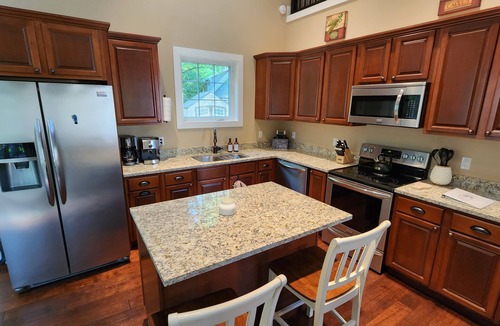 Michigan City House | Private Home w/Fireplace & Golf Cart on Wooded Lot Near Lake Michigan Beaches