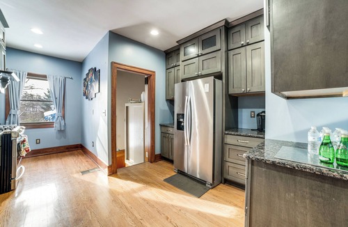 Lansing House | Private Hot Tub & Patio! Chicagoland Extended Stay