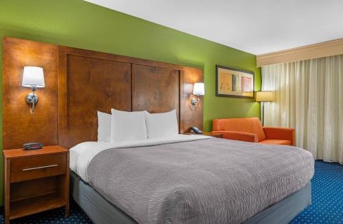 Goshen Hotel | Quality Inn & Suites Goshen