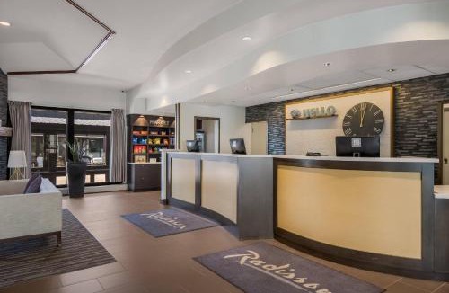 Grand Rapids Hotel | Radisson Hotel Grand Rapids Riverfront