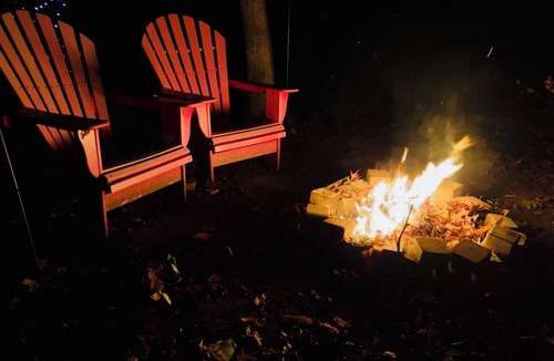 Brooklyn Cabin | Reconnect with nature in this one of a kind experience!