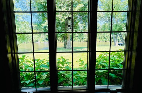 Benton Harbor House | River front fully furnished 4 bedroom homen