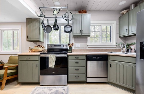 Niles House | River house-english cottage on 3 acres surrounded by nature