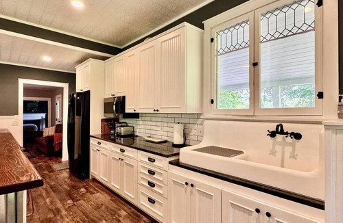 New Richmond House | River House in Fennville