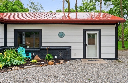 Fishers House | Riverfront Stay | Hot Tub, Secret Space, Pets OK!