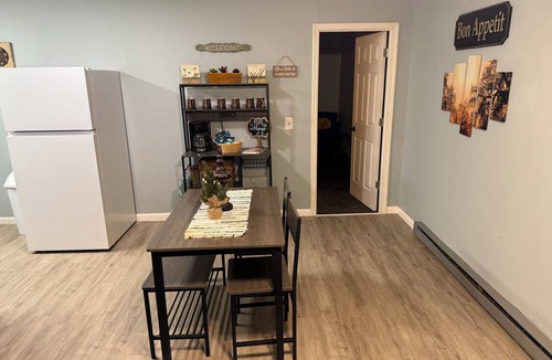 Grand Rapids Apartment | Riverside Hideaway, 880sf, 1 bedroom, 2nd story, apartment