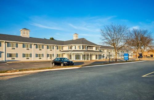 Grandville Hotel | Rodeway Inn Grandville - Grand Rapids