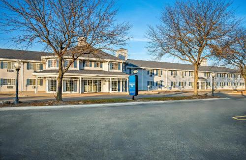 Grandville Hotel | Rodeway Inn Grandville - Grand Rapids
