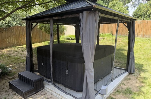 West Lafayette House | Ross-Ade, Mackey, Purdue Campus Only Steps Away