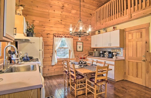 Oceana County Cabin | Rustic Rothbury Cabin w/Resort Amenity Access!