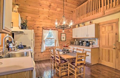 Oceana County House | Rustic Rothbury Cabin w/Resort Amenity Access!